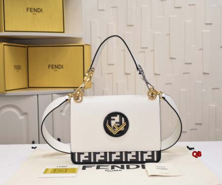 2024年6月5日人気新作入荷 FENDI  バッグqb工場...