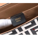 2024年6月5日人気新作入荷 FENDI  バッグqb工場25cm、18cm、10cm