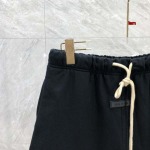 2024年6月7日新作入荷FOG FEAR OF GOD ESSENTIALS半ズボン  LAM工場