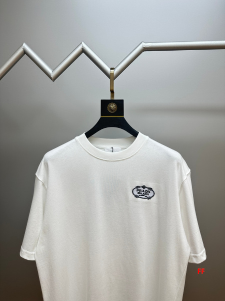 2024年新品入荷PRADA 半袖 Tシャツ FF工場