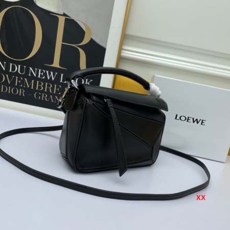 2024年8月1日新品入荷LOEWE  バッグ XX工場 SIZE:18*12.5*8cm