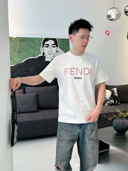 2024年7月15日高品質新作入荷FENDI 半袖 Tシャツ...