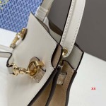 2024年8月1日新品入荷 TORY BURCH ブランドバッグ XX工場SIZE:19-15-9