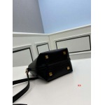 2024年8月1日新品入荷イヴサンローラン バッグ XX工場 SIZE:20×13×16cm