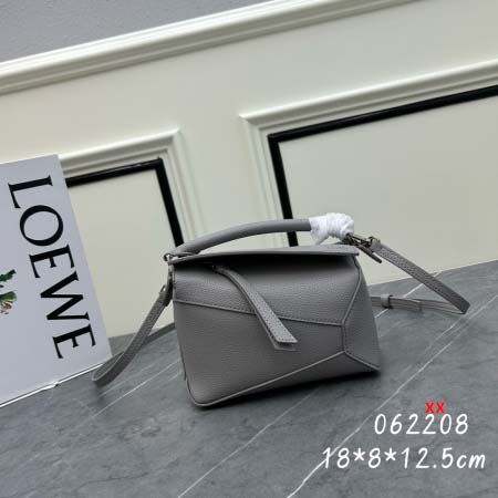 2024年8月1日新品入荷LOEWE バッグ XX工場 SI...