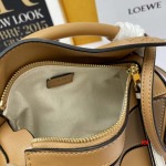 2024年8月1日新品入荷LOEWE  バッグ XX工場 SIZE:18*12.5*8cm