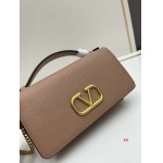 2024年8月1日新品入荷VALENTINO バッグ XX工場 SIZE:19×6×10.5cm