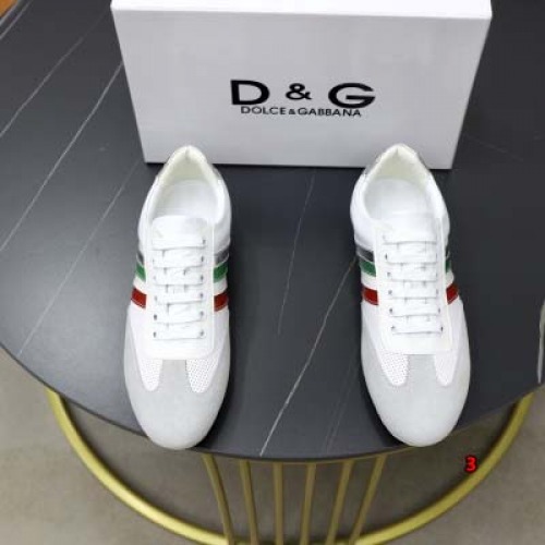 2024年8月26日秋冬新品入荷Dolce&Gabbana  ブランドスニーカー 3工場