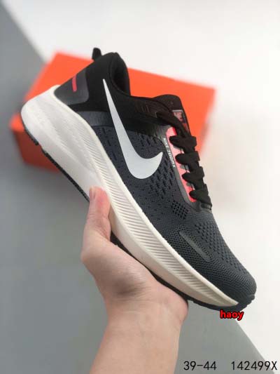 2024年8月28日秋冬新品入荷 NIKE スニーカー haoy工場