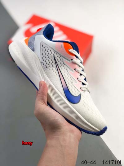 2024年8月28日秋冬新品入荷 NIKE スニーカー haoy工場