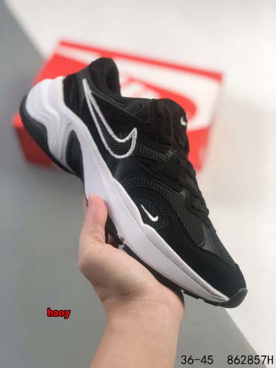 2024年8月28日秋冬新品入荷 NIKE スニーカー haoy工場