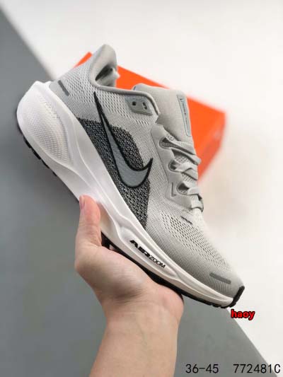 2024年8月28日秋冬新品入荷 NIKE スニーカー haoy工場