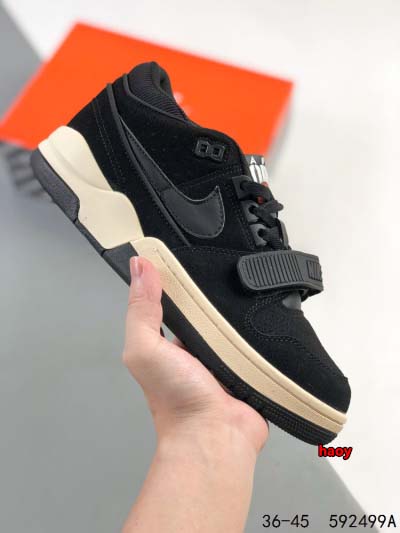 2024年8月28日秋冬新品入荷 NIKE スニーカー haoy工場