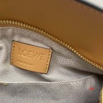 2024年8月1日新品入荷LOEWE バッグ XX工場 SIZE:25cm