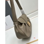 2024年8月1日新品入荷CELINE  バッグ XX工場 SIZE:28*16*7cm