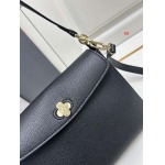 2024年8月2日新品入荷FURLAバッグ XX工場 SIZE:24x20x10CM