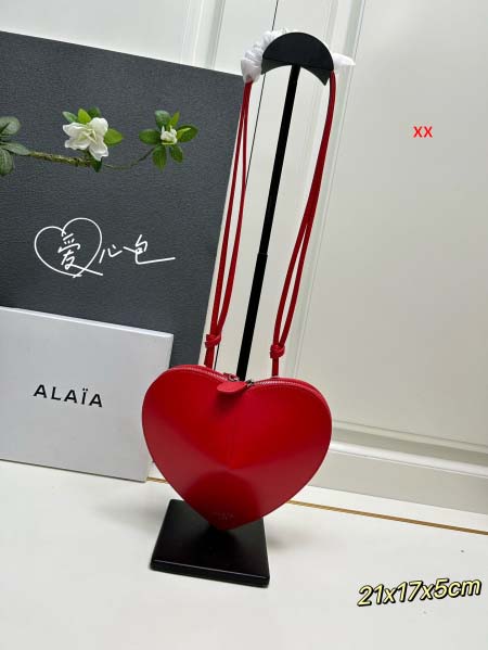 2024年8月2日新品入荷ALAIA Coeur bagバッ...