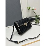 2024年8月2日新品入荷VALENTINORockstudバッグ XX工場 SIZE:22.5*15.5*6cm