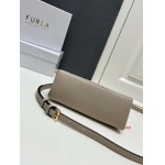 2024年8月2日新品入荷FURLAバッグ XX工場 SIZE:21高12宽8CM