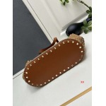 2024年8月2日新品入荷 VALENTINOバッグ XX工場 size:31*30*14cm