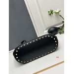 2024年8月2日新品入荷 VALENTINOバッグ XX工場 size:31*30*14cm