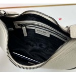 2024年8月2日新品入荷PRADA バッグ XX工場 SIZE:21*13*5.5cm