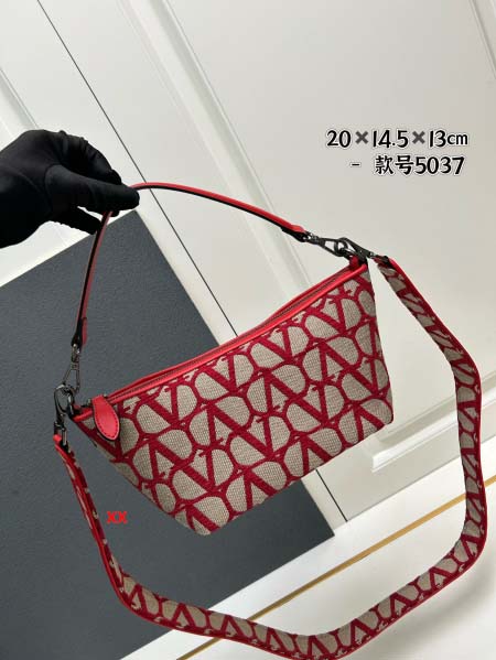 2024年8月2日新品入荷VALENTINO バッグ XX工...