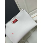 2024年8月2日新品入荷VALENTINO バッグ XX工場 SIZE:35x25x17cm