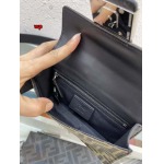 2024年高品質早秋新作入荷 FENDI バッグ wp工場size:17cm