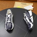 2024年8月26日秋冬新品入荷FENDI  ブランドスニーカー 3工場38-46