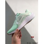 2024年8月28日秋冬新品入荷 NIKE スニーカー haoy工場