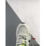 2024年8月28日秋冬新品入荷 NIKE スニーカー haoy工場