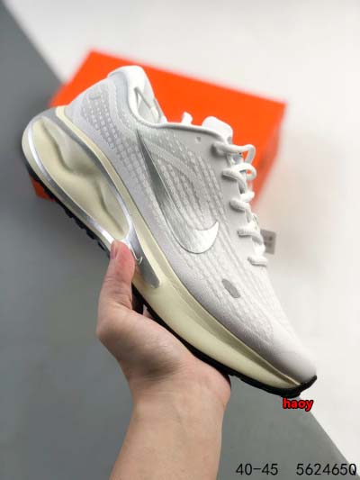 2024年8月28日秋冬新品入荷 NIKE スニーカー ha...