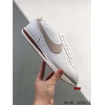 2024年8月28日秋冬新品入荷 NIKE スニーカー haoy工場