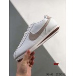 2024年8月28日秋冬新品入荷 NIKE スニーカー haoy工場