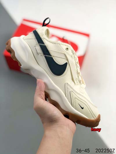 2024年8月28日秋冬新品入荷 NIKE スニーカー ha...