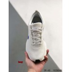 2024年8月28日秋冬新品入荷 NIKE スニーカー haoy工場