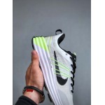 2024年8月28日秋冬新品入荷 NIKE スニーカー haoy工場