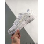 2024年8月28日秋冬新品入荷 NIKE スニーカー haoy工場