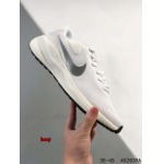 2024年8月28日秋冬新品入荷 NIKE スニーカー haoy工場