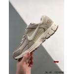 2024年8月28日秋冬新品入荷 NIKE スニーカー haoy工場