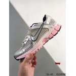 2024年8月28日秋冬新品入荷 NIKE スニーカー haoy工場