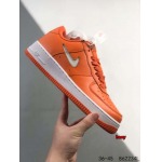 2024年8月28日秋冬新品入荷 NIKE スニーカー haoy工場