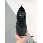 2024年8月28日秋冬新品入荷 NIKE スニーカー haoy工場