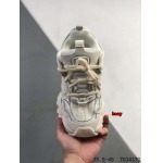 2024年8月28日秋冬新品入荷 Adidas スニーカー haoy工場