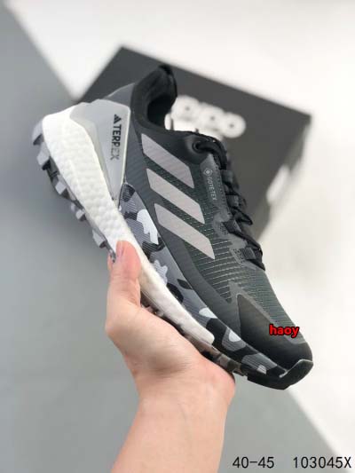 2024年8月28日秋冬新品入荷 Adidas  スニーカー...