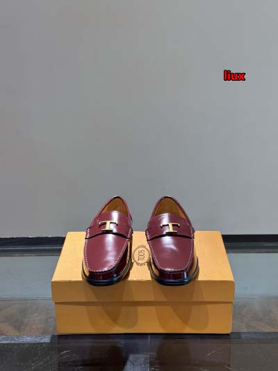 2024年9月30日早秋原版復刻新品入荷 Tod‘s  革靴 カジュアルシューズ LIUX工場