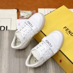 2024年9月29日早秋原版復刻新品入荷 FENDI スニーカー 3工場35-45