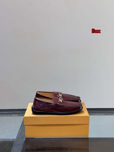 2024年9月30日早秋原版復刻新品入荷 Tod‘s  革靴...