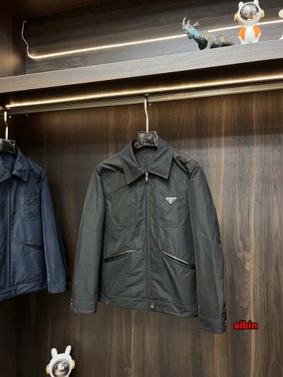 2024年10月8日秋冬高品質新品入荷 PRADA 綿入れの服厚手 ジャケットアウター AIBIN工場